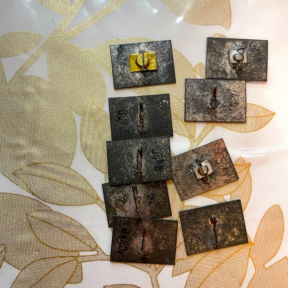 Set Of 26 VTG Soviet-era pins badges related to the Dynamo Kyiv football club - Picture 6 of 7